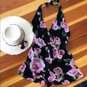 🌸Forever 21 Romper🖤